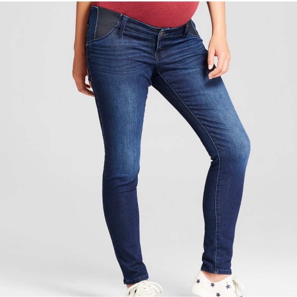 Two pair bundle of maternity jeans
